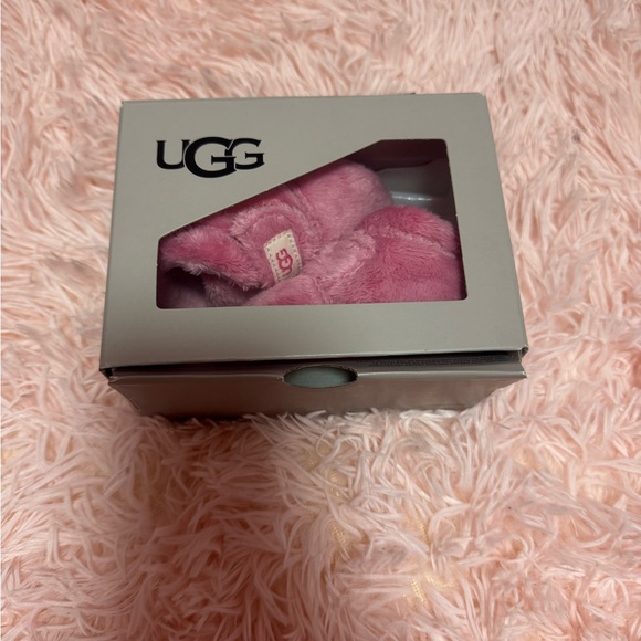 Size 0/1 Baby Bootie Uggs - Picture 1 of 4
